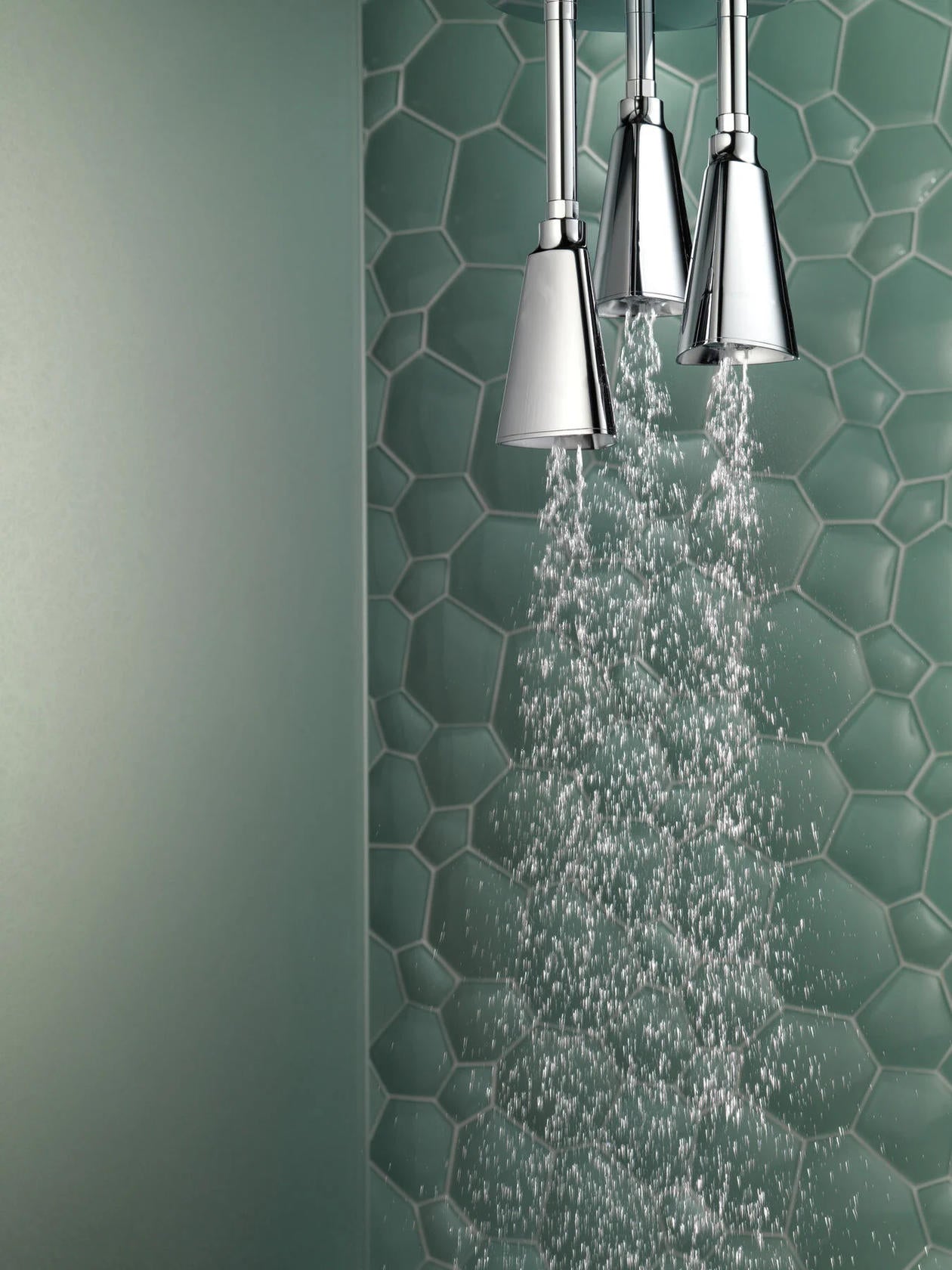 Delta 57140-25 Zura H2O Kinetic 2.5 GPM Ceiling-Mount Pendant Raincan Shower Head (Chrome)