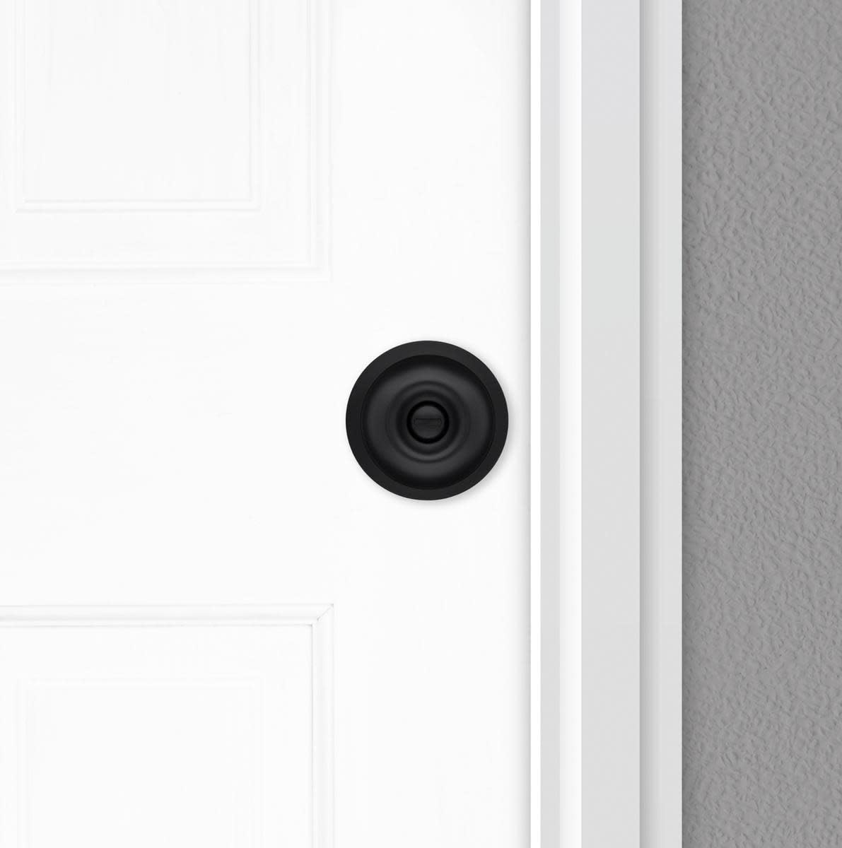 Kwikset SK3000RG Regina Privacy Door Knob Set with Round Rose from the Safe Lock Collection