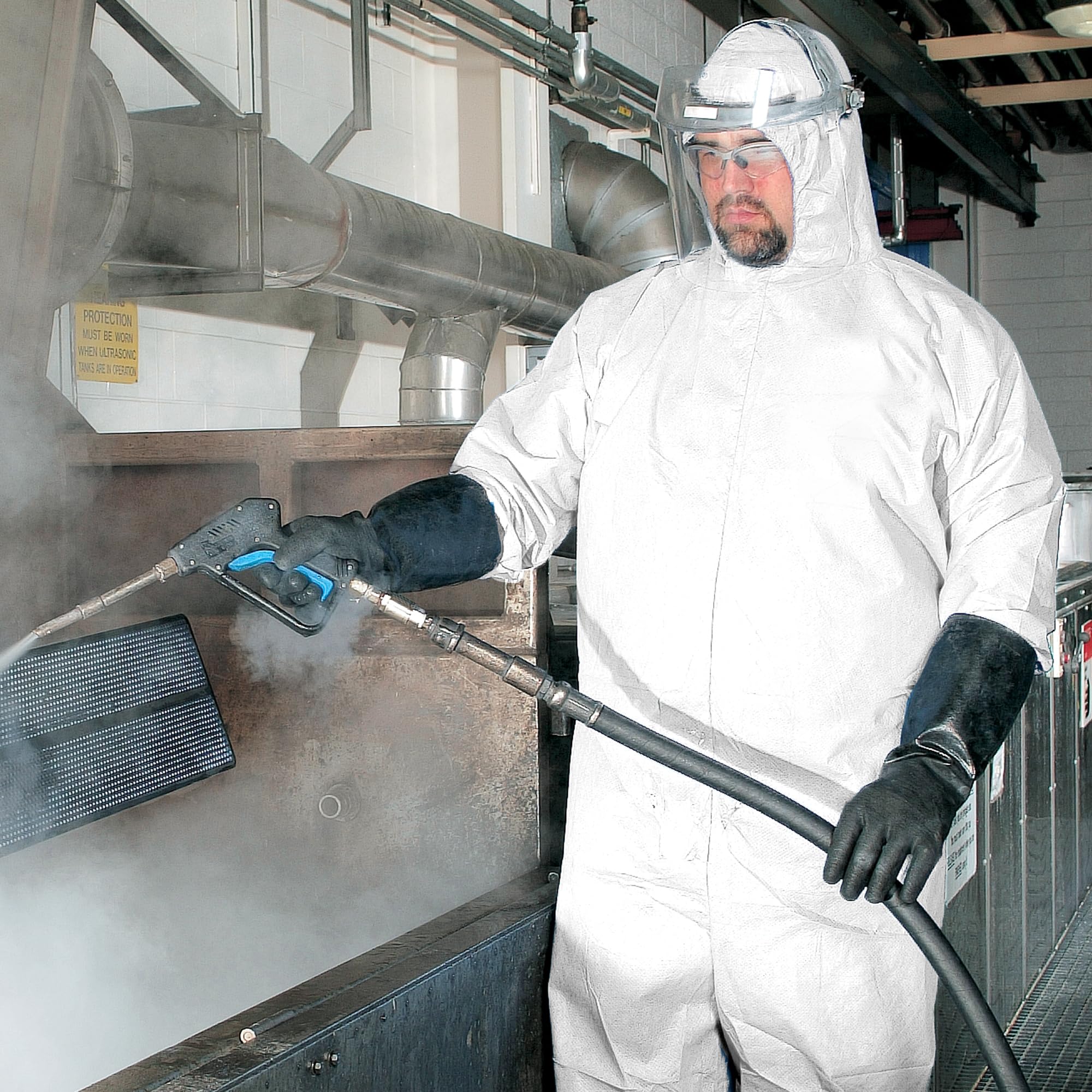 KLEENGUARD A35 Disposable Coveralls Hooded Liquid Particle Protection White 25ct