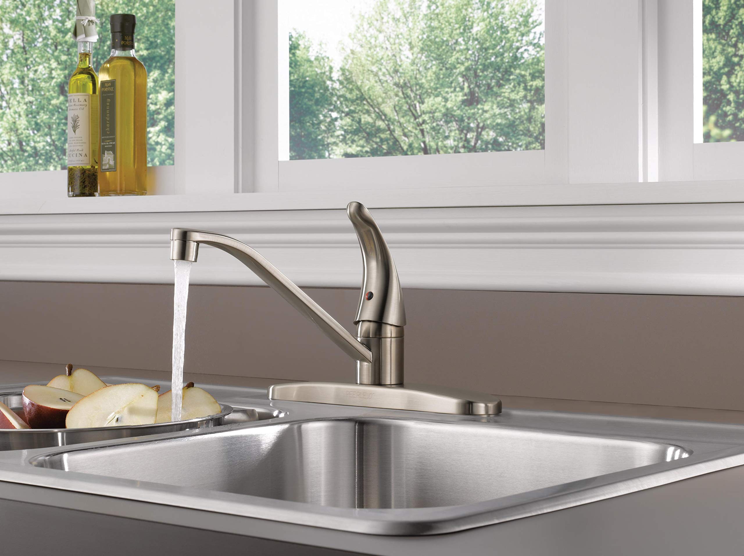 Peerless P110LF-SS Pull Down Kitchen Faucet Stainless Single Handle