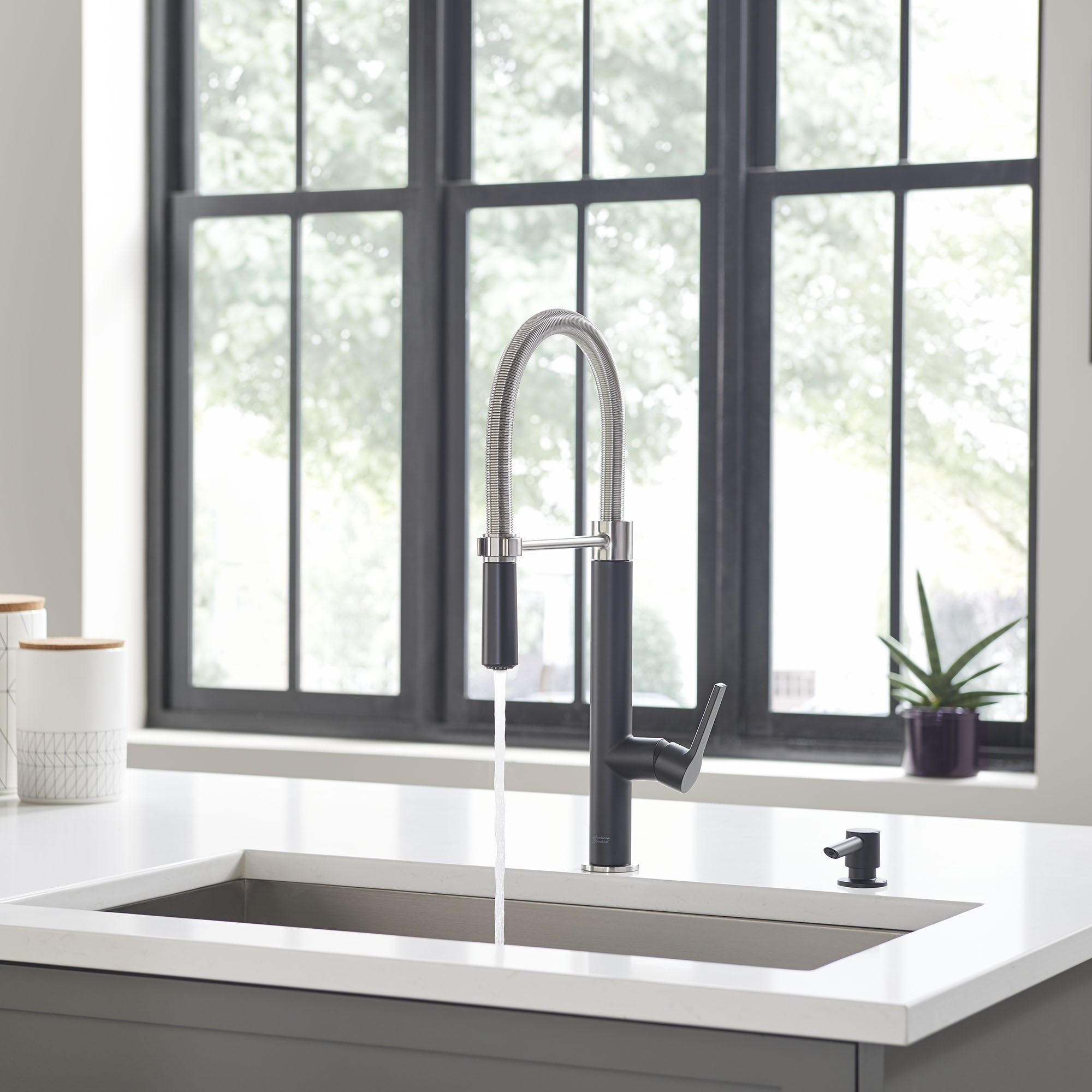 American Standard 7033350.243 Cayenne Pull-Down Matte Black/Stainless Kitchen Faucet, Soap Dispenser