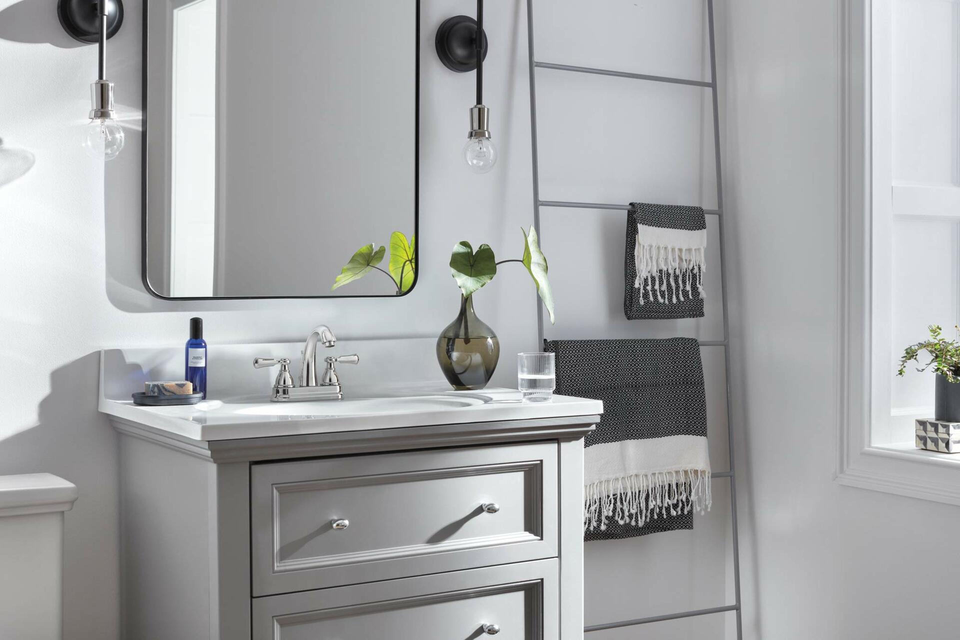 Peerless P2565LF Elmhurst Two-Handle Centerset Bathoom Faucet, Chrome