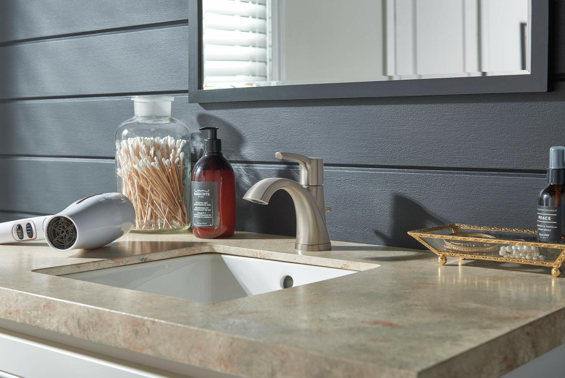 Peerless P1535LF-BN Single Hole Bathroom Faucet (Brushed Nickel)