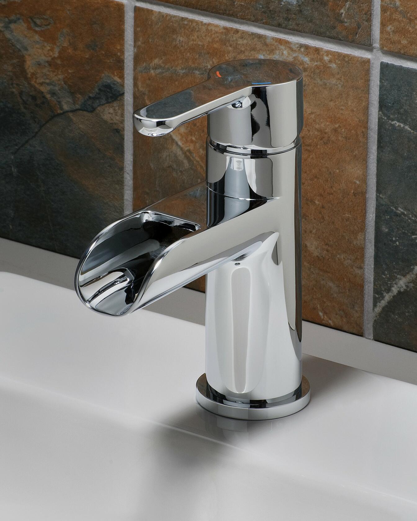American Standard Mello 2006101.002 Single Hole Bathroom Faucet (Chrome)