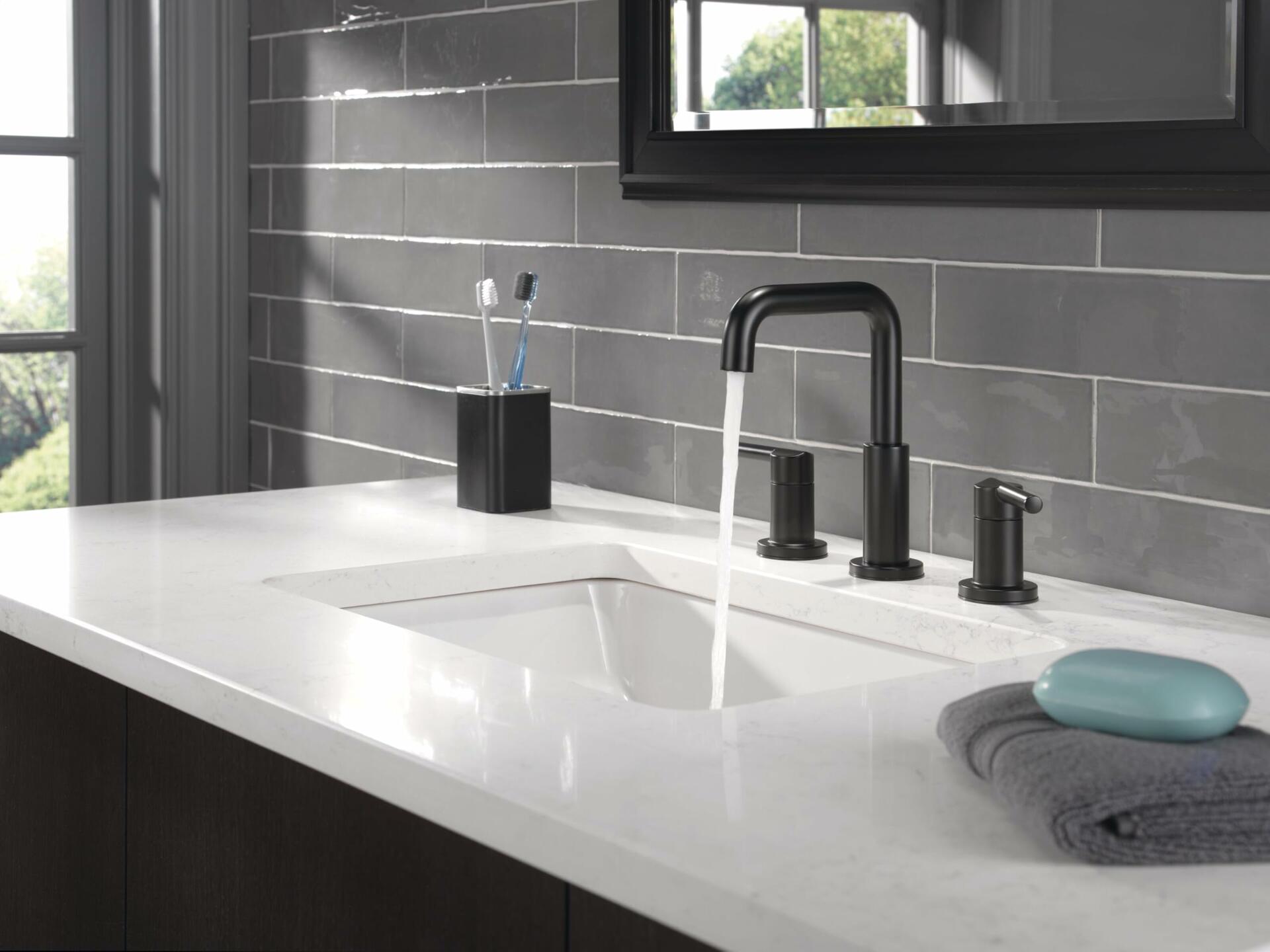 Delta 35849LF-BL Nicoli 8" Two Handle Widespread Bathroom Faucet (Matte Black)