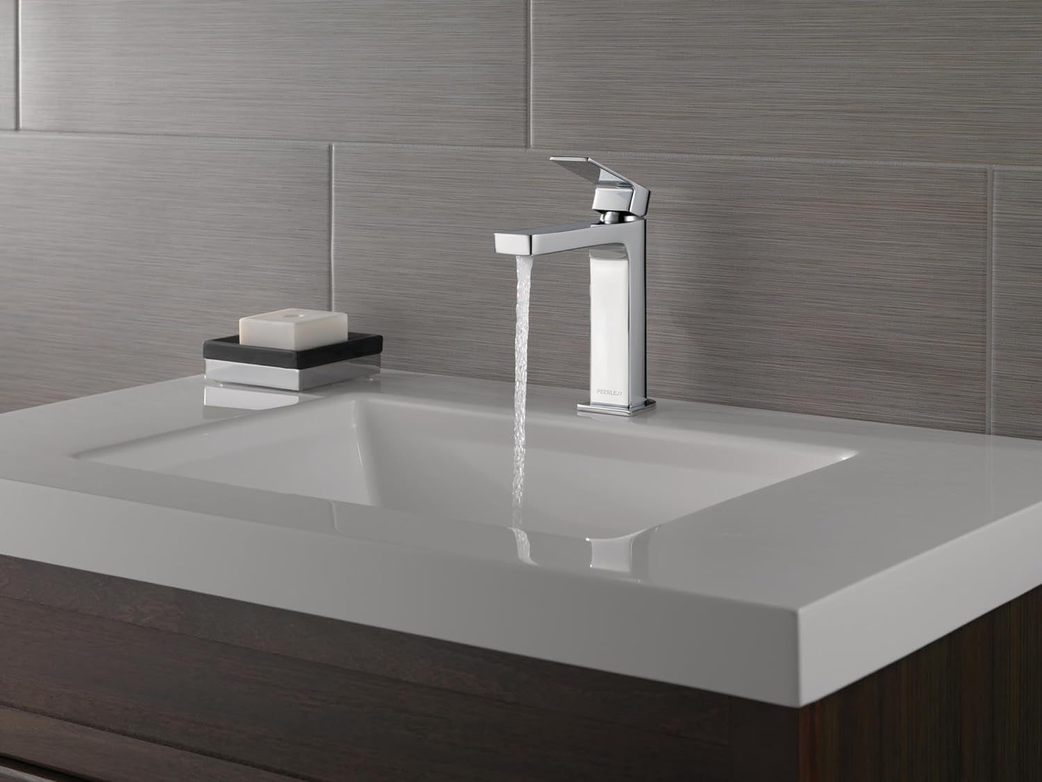 Peerless P1519LF Xander Single Handle Bathroom Faucet Chrome 